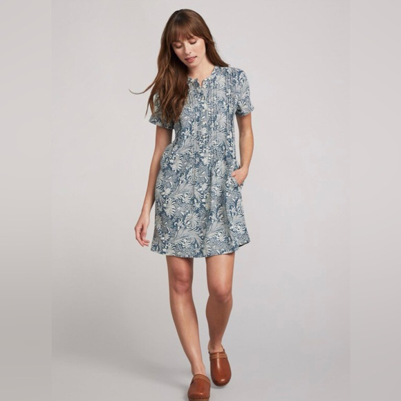Faherty Gemina Dress in Kyoto Blossom Blue - Picture 1 of 10